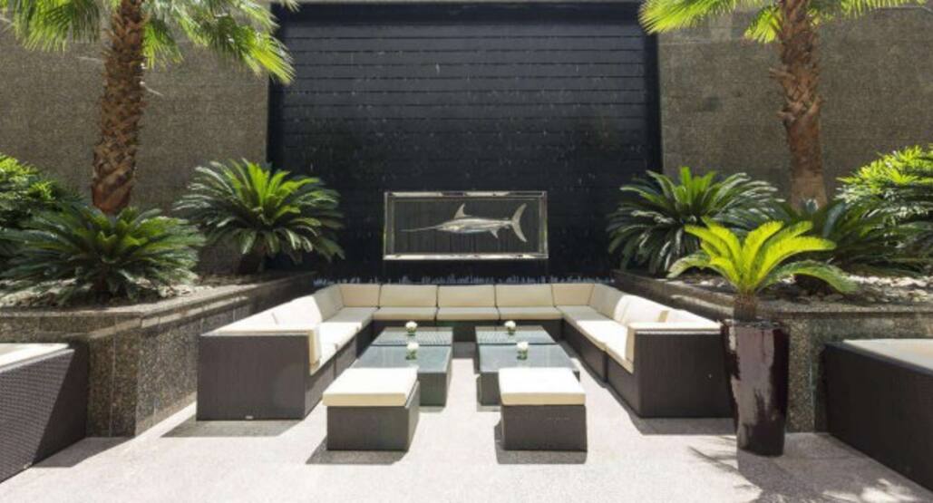 Sunken Garden The Ritz Carlton Dubai International Financial Centre Difc Dubai